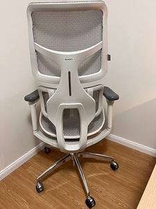 Ergonoomiline kontoritool SIHOO Doro S100 (3 foto / 3)