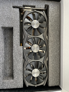GeForce® GTX 980 AMP! Omega Core (2 foto / 3)