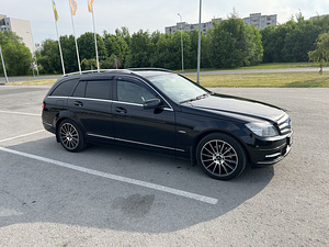 Mercedes-benz c200 2.1 100kw 2010a. (3 foto / 9)