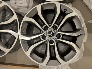 Originaal Mercedes-Benz R17 valuveljed 5x112 ET48.5 + TPMS (5 foto / 9)