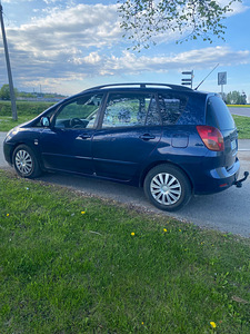 Toyota (3 foto / 3)