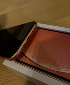 iPhone Xr 64 GB (5 foto / 6)