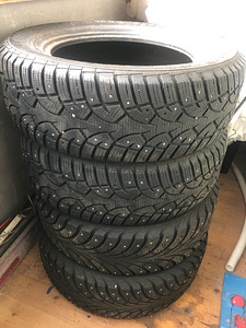 Шипованные шины (3 фото из 4)