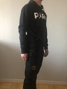 Nike Air Jordan PSG ülikond (1 foto / 8)