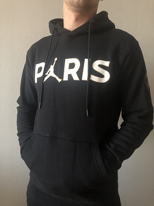 Nike Air Jordan PSG ülikond (6 foto / 8)