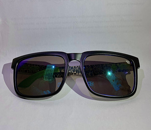 Солнцезащитные очки Spy Optic
