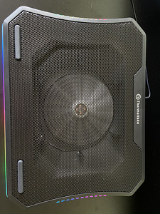 Thermaltake Massive 20 sülearvuti jahutuspadi (2 foto / 4)