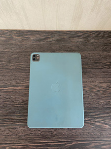 Apple iPad Pro 11" 2020 (2nd gen) 256GB Wi-Fi + Smart Folio (4 foto / 7)