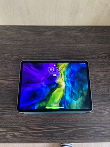Apple iPad Pro 11" 2020 (2nd gen) 256GB Wi-Fi + Smart Folio (6 foto / 7)