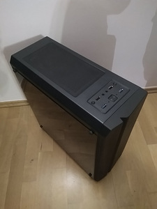 Ryzen 5 2600/B350M/16GB RAM/SSD 500GB/Radeon RX VEGA 56 8GB (3 foto / 10)