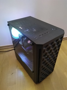 Xeon E5 2640v3/X99/16GB/SSD 128GB/HDD 1TB/RTX 2060S 8GB (7 foto / 10)