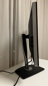 Dell UltraSharp U2412M 24'' IPS Widescreen Monitor (3 foto / 6)