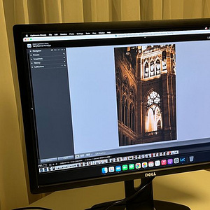 Dell UltraSharp U2412M 24-Inch Screen LED-Lit Monitor, Black (3 foto / 7)