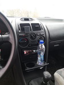 Mitsubishi Carisma 1.6 (4 foto / 11)