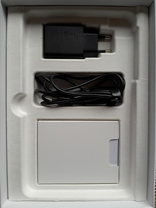 Prestigio Q PRO 4G 8 tolli (7 foto / 8)