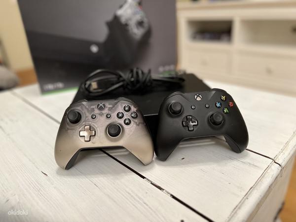 Xbox one x 1tb (фото #2)