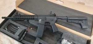 Airsoft " Ar15 Keymod Charlie 10 " + Karbis + Nagu Uus (4 foto / 4)