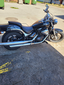 Suzuki intruder m800 (2 foto / 6)