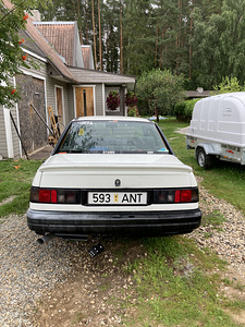 Ford Sierra (2 фото из 5)
