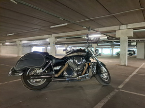 Müüa Honda VTX1800R (2 foto / 6)