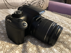 Canon 1100d + 18-55mm + laadija + kott (2 foto / 2)