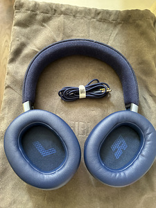 Kõrvaklapid JBL770 nc (1 foto / 2)