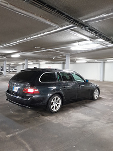 БМВ 530д автомат. (3 фото из 8)