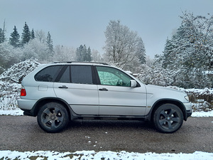 BMW x5 3.0d (4 фото из 6)