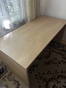 Kirjutuslaud sahtlitega (2 foto / 5)