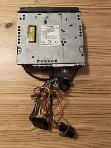 Automakk Alpine 4x45w CDE-9871RR (2 foto / 2)
