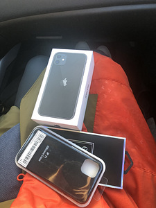 iPhone 11 black 128 gb UUS (2 foto / 3)