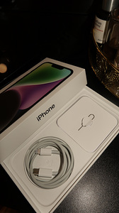 iPhone 14 (4 фото из 5)