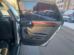 Audi a6 1.9 81kw 6k manual (6 foto / 7)