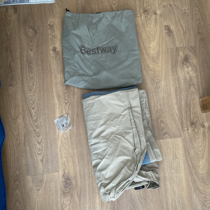Õhkmadrats sisseehitatud elektripumbaga Bestway (5 foto / 7)