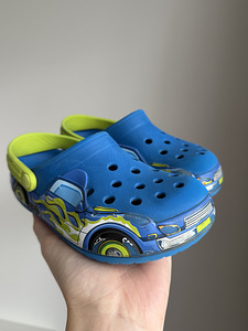 Crocs C11 (2 foto / 2)