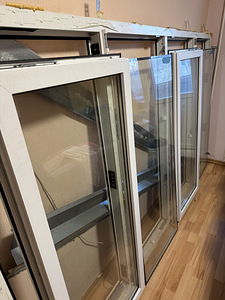 Продам Б/У балконные окна (2 фото из 9)
