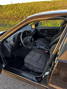BMW E36 318i 85Kw (10 foto / 12)