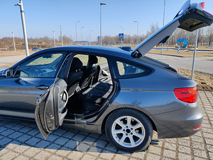 BMW 320 GT Гран Туризмо 2016 (10 фото из 15)