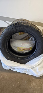 Nokian Hakkapeliitta 8 naastrehv (2 foto / 4)