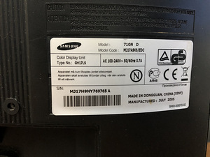 Продам монитор Samsung 710 N D (3 фото из 5)