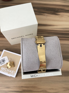 Michael Kors Часы (5 фото из 6)