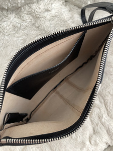 Hugo Boss kott (4 foto / 4)
