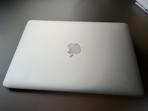 Mac Book Air late 2017 (2 foto / 4)