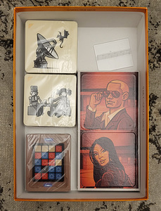 Настольная игра "CODENAMES" (2 фото из 4)