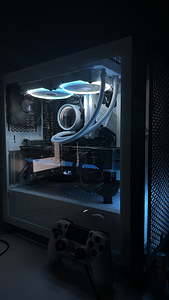 Настольный компьютер Gaming PC (1 фото из 3)