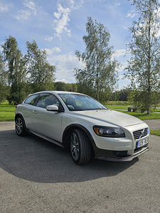 Volvo C30 2.4d 132kw (2 foto / 10)