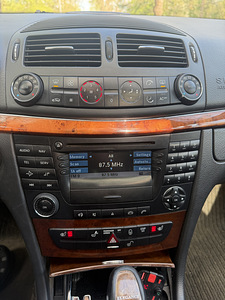 MERCEDES-BENZ E320 W211 (7 фото из 8)