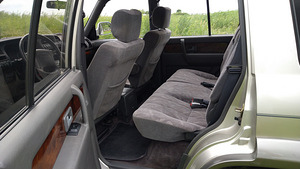 Isuzu Trooper Station Wagon 3.0D (8 foto / 15)