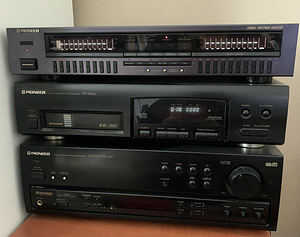 Pioneer Equalizer GR-777 + Pioneer Disc Player PD-M423 (1 foto / 2)