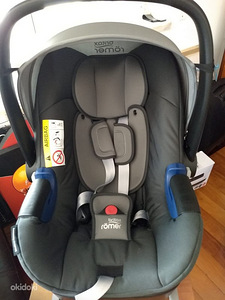 Baby seat Britax Baby-Safe 2 i-Size with Flex Base (3 foto / 3)